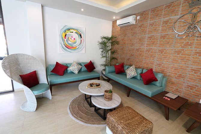 Royal Orchid Spa 90 Minutes Relaxing Massage. - Key points to know before booking