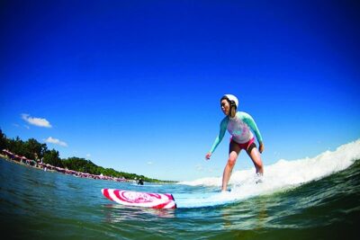 Surfing Group Lesson Level 1 Beach Surfer