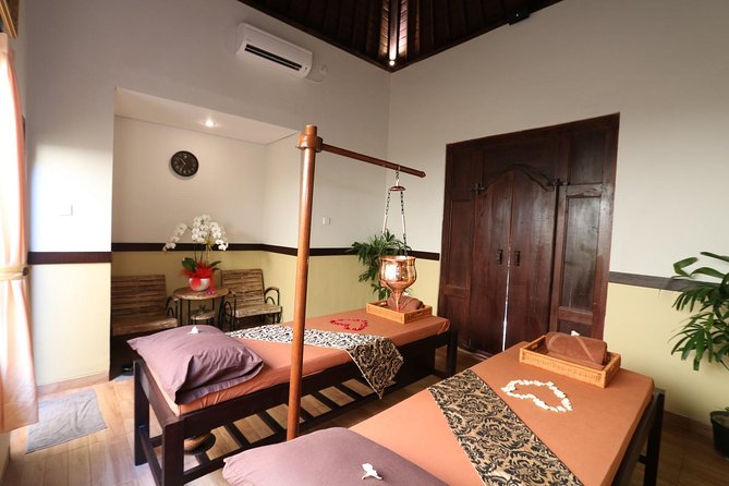 Traditional Bali Massage 90 minutes at Nusa Dua Bali - Balinese pressure, oils, and comfort