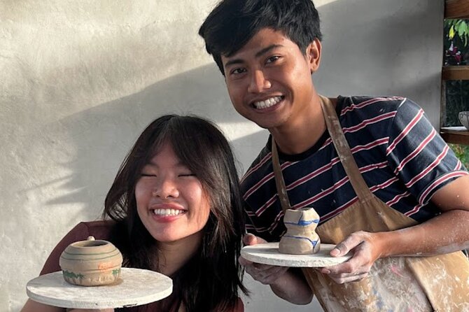 Ubud Pottery Ceramic Class in Bali - Meeting local instructors at the studio