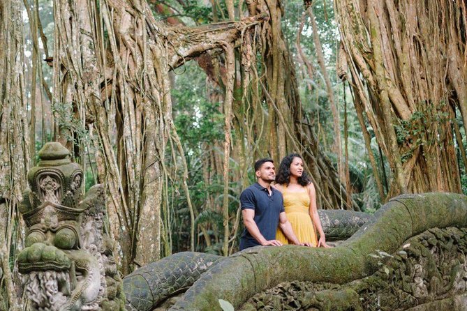 Ubud Sacred Monkey Forest & Art Village Tour - Ubud Traditional Art Market