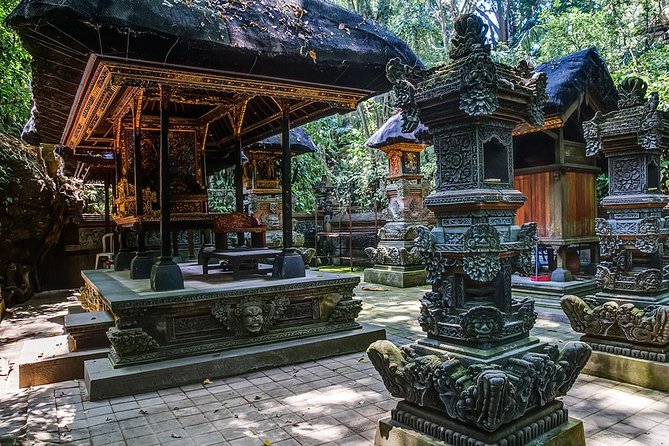 Ubud Sacred Monkey Forest & Art Village Tour - Mas and the craft of wood carving