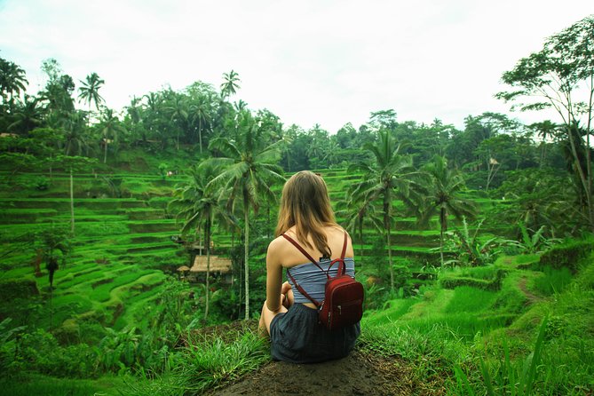 Ubud yoga, rice terrace walk and floating Breakfast tour - A gentle start with yoga and breakfast