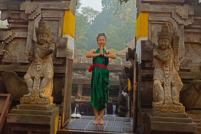 Wonderful of Ubud Private Guided Tour - Starting with Bali’s Barong and Kris dance